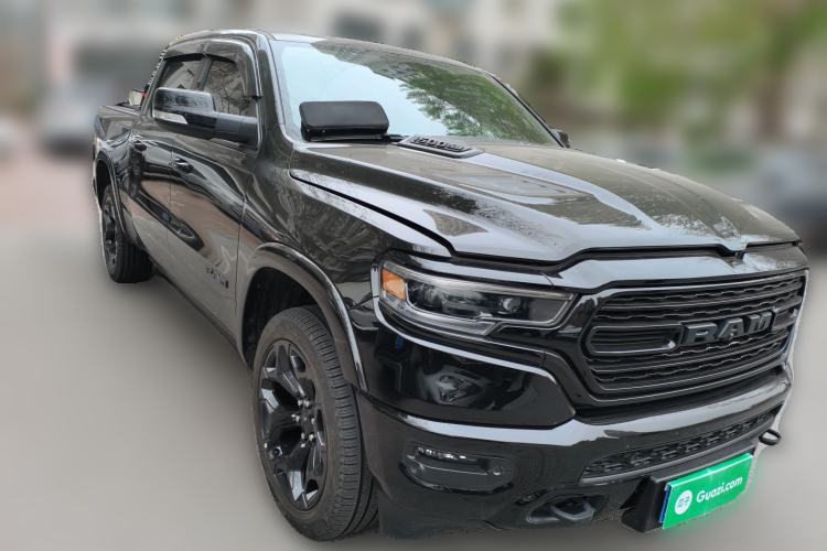 Used RAM Trucks  Front Right 45 Deg