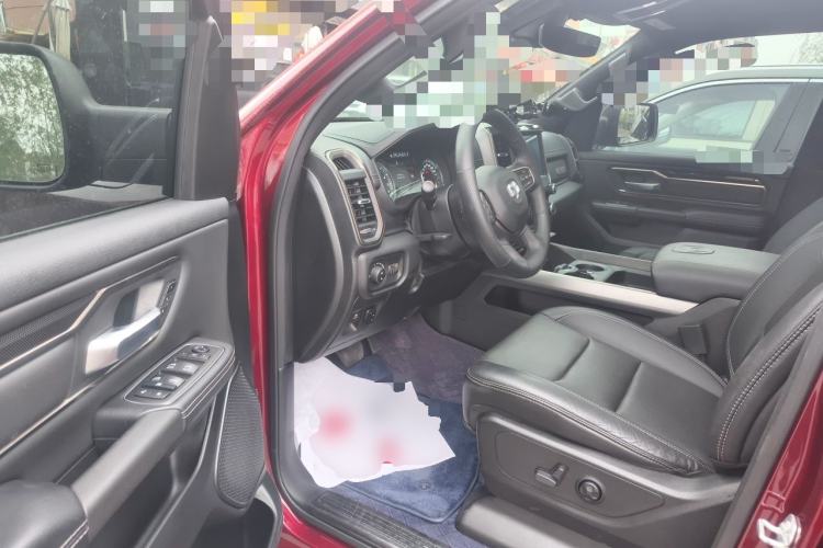 Used RAM Trucks  Driver Seat