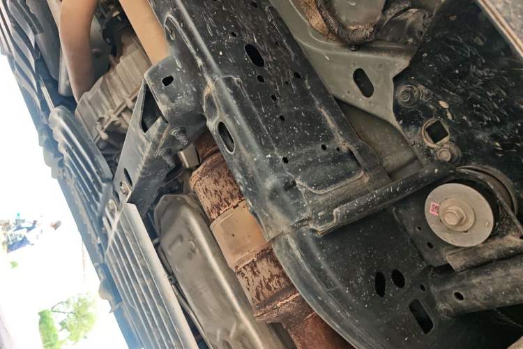Used RAM Trucks  Chassis Front Right