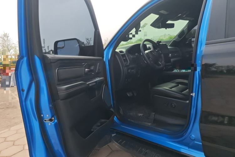 Used RAM Trucks  Driver Seat