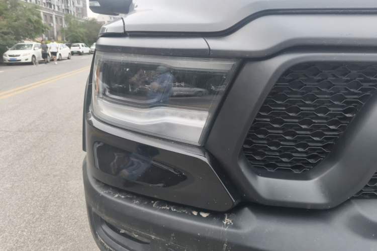 Used RAM Trucks  Right Front Headlight