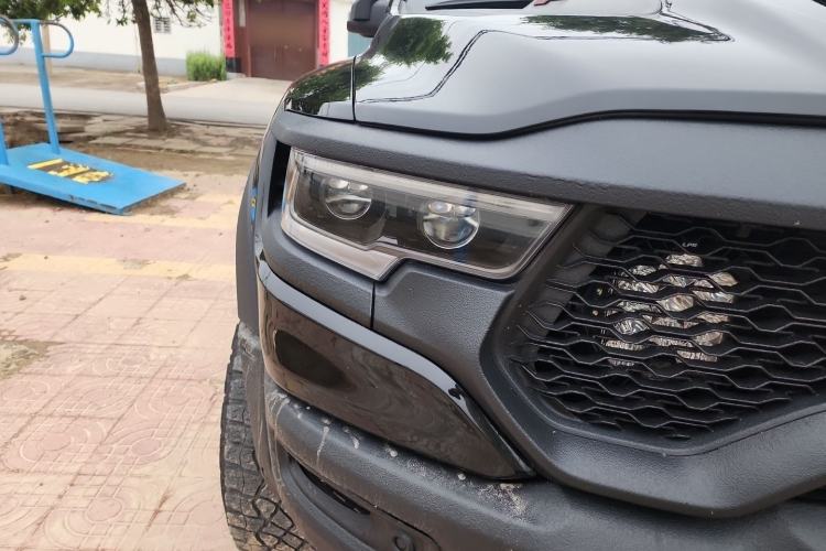 Used RAM Trucks  Right Front Headlight
