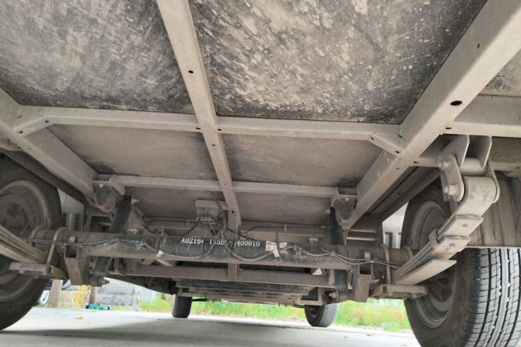 Used REACH Leichi Xin V70 2025 Pure Electric Van Chassis Front