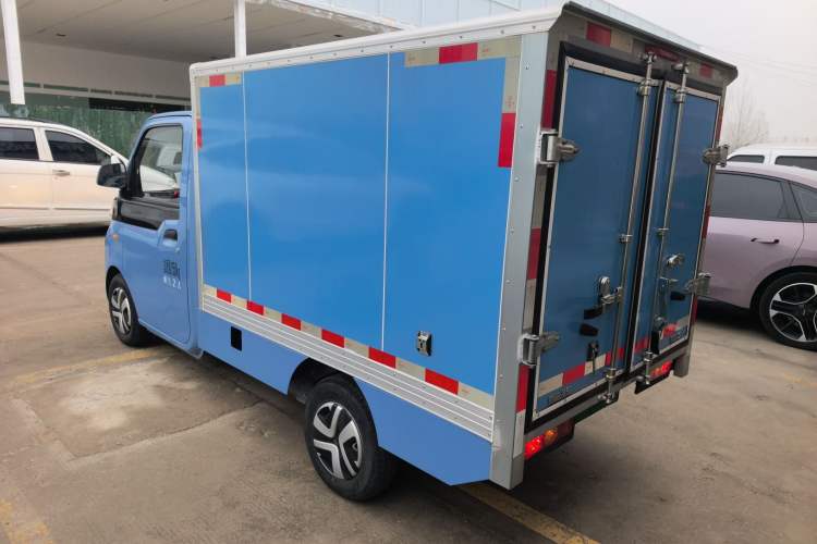 Used REACH MINI Truck 2023 140km Long Wheelbase Van Ambition Version Exterior 2
