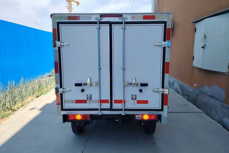 Used REACH MINI Truck 2023 140km Long Wheelbase Van Ambition Version Exterior 4