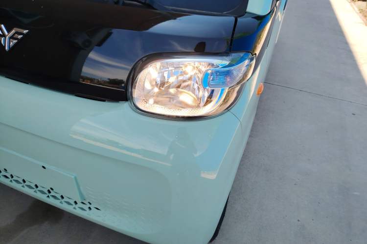 Used REACH MINI Truck 2023 140km Long Wheelbase Van Ambition Version Left Front Headlight