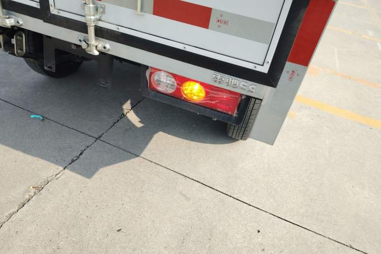 Used REACH MINI Truck 2023 120km Long Wheelbase Van-Type Striving Edition Right Rear Taillight