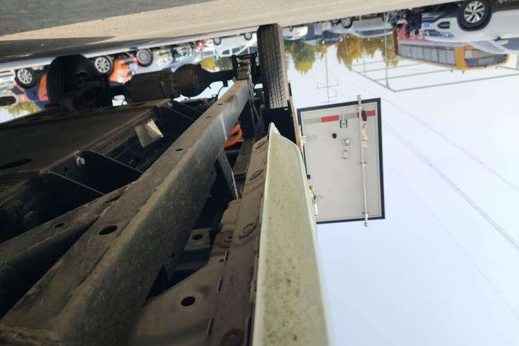 Used REACH MINI Truck 2023 120km Long Wheelbase Van-Type Striving Edition Right Side Sill