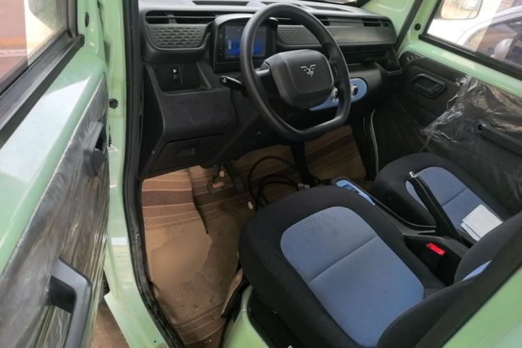 Used REACH MINI Truck 2025 Model 150 km Flatbed—Aggressive Edition Driver Seat