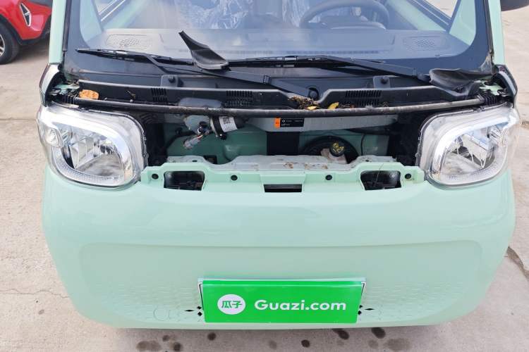 Used REACH MINI Truck 2025 Model 150 km Van—Aggressive Edition Engine Bay