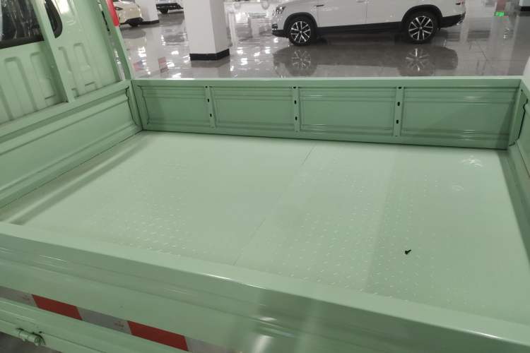 Used REACH MINI Truck 2025 Model 150 km Flatbed—Aggressive Edition Interior 4