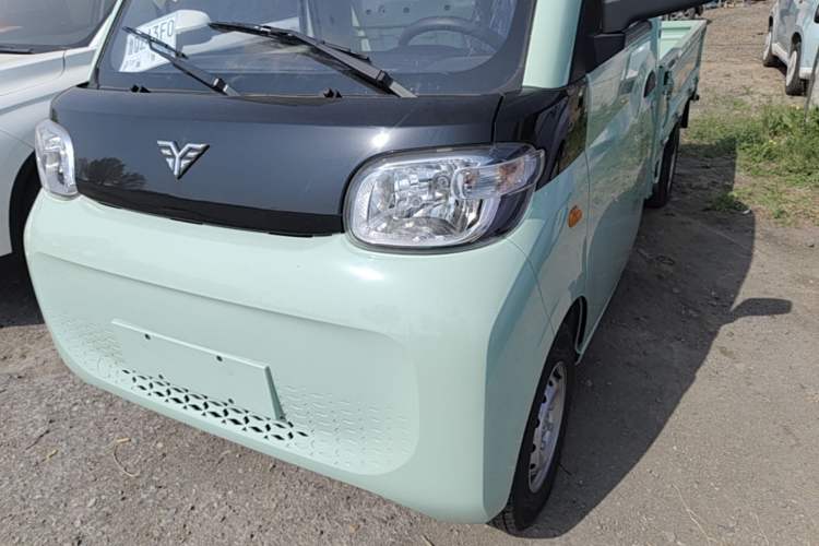 Used REACH MINI Truck 2025 Model 150 km Flatbed—Striving Type Left Front Headlight
