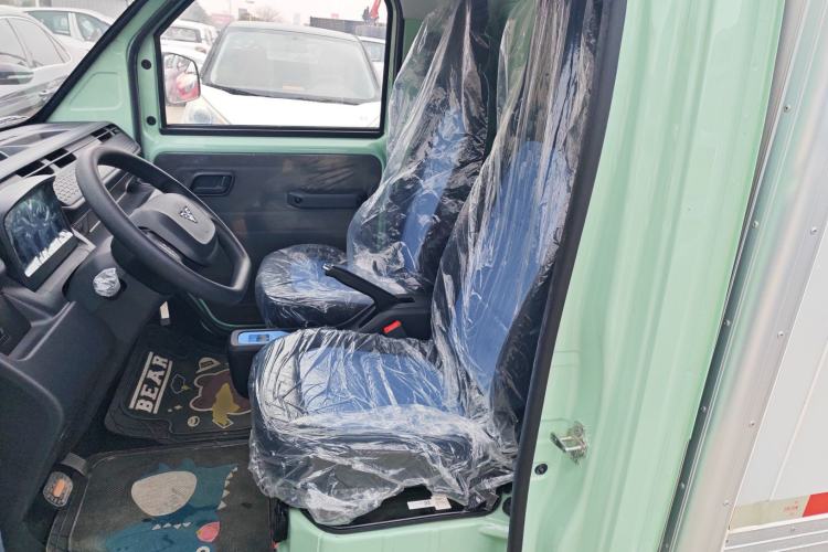 Used REACH MINI Truck 2025 Model 150 km Van—Aggressive Edition Left Rear Seat