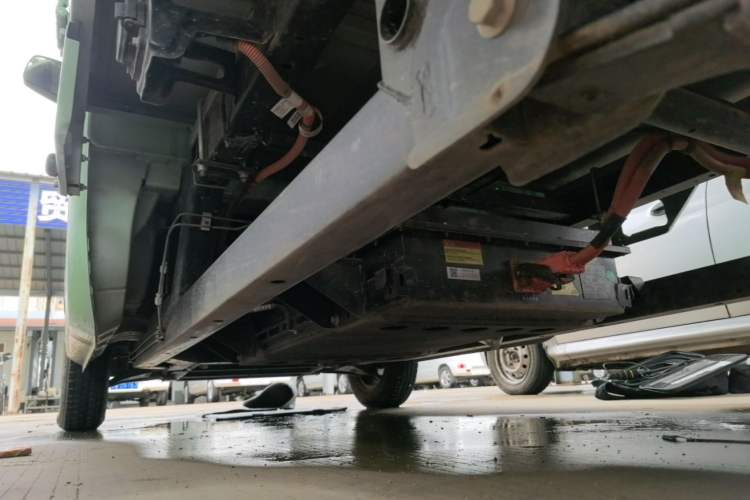 Used REACH MINI Truck 2025 Model 150 km Flatbed—Aggressive Edition Left Side Sill