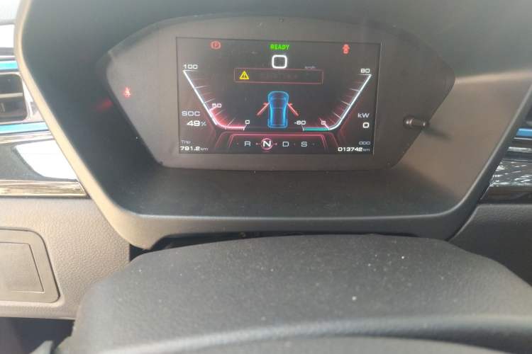 Used Red Star Shanshan X2 2018 Starlight 300 Odometer Close Up