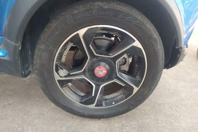 Used Red Star Shanshan X2 2018 Starlight 300 Right Front Wheel Hub