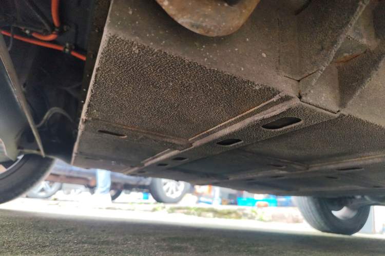 Used Red Star Shanshan X2 2018 Starlight 300 Chassis Rear Right