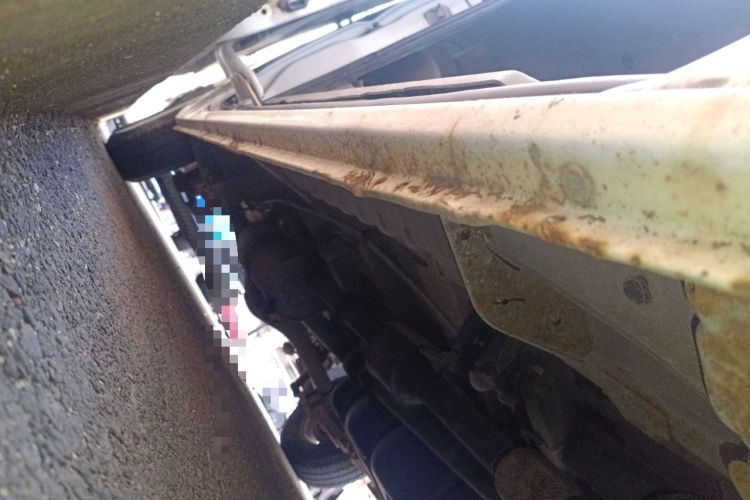Used RELY H5 2011 2.0T Business Comfort Edition Chassis Front Right