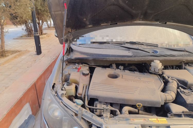 Used RELY V5 2009 1.8L Manual Luxury Model Engine Bay Right