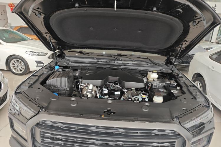 Used RELY Venucia R08 2025 Model 2.3T 8AT 2WD Diesel Long Box Trail Edition Engine Bay