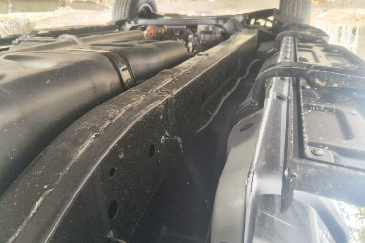 Used RELY Venucia R08 2025 Model 2.3T 6MT 2WD Diesel Long Box Exclusive Edition Chassis Rear Left