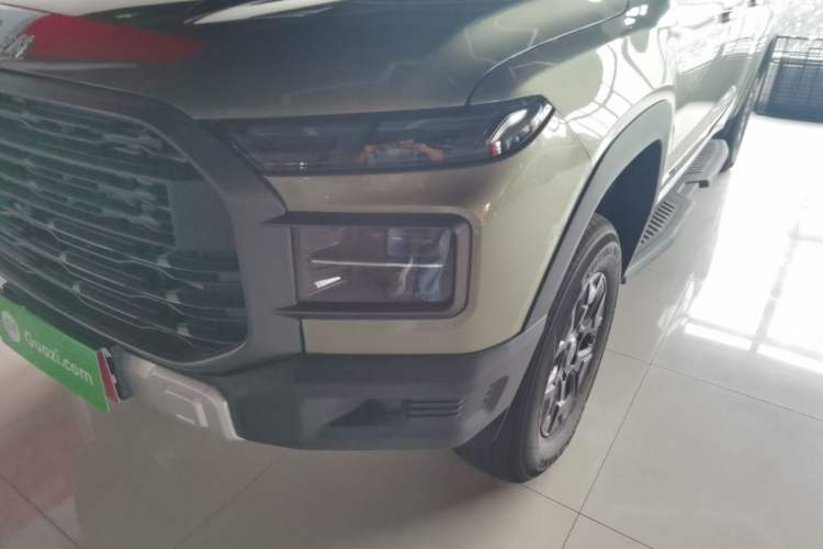 Used RELY Venucia R08 2025 Model 2.3T 8AT 2WD Diesel Long Box Trail Edition Left Front Headlight