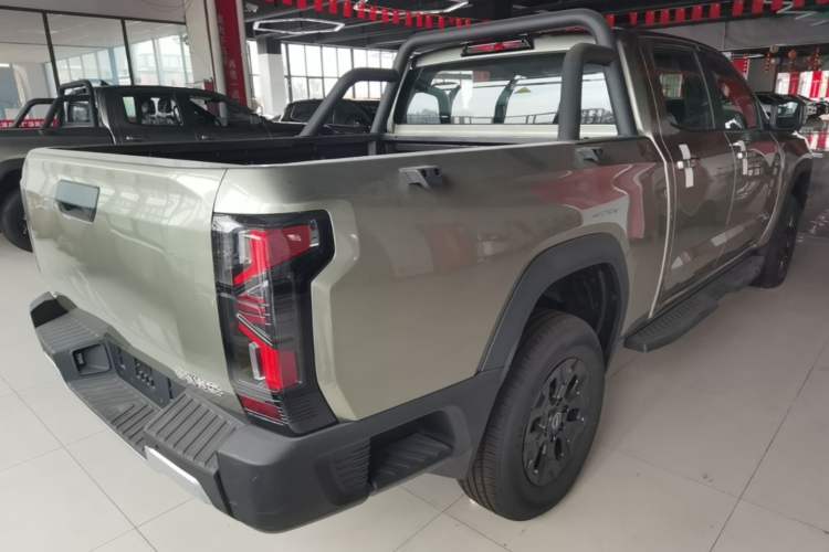 Used RELY Venucia R08 2025 Model 2.3T 8AT 2WD Diesel Long Box Trail Edition Rear Right 45 Deg