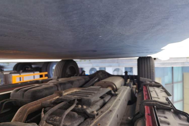Used RELY Venucia R08 2025 Model 2.3T 8AT 4WD Diesel Standard Box Dream Edition Chassis Front Right
