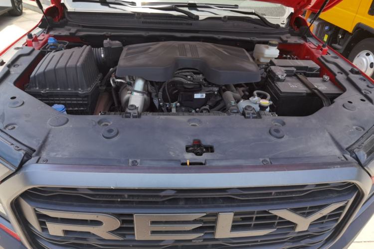 Used RELY Venucia R08 2025 Model 2.3T 8AT 4WD Diesel Standard Box Dream Edition Engine Bay