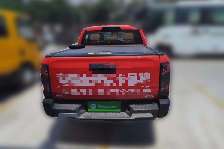 Used RELY Venucia R08 2025 Model 2.3T 8AT 4WD Diesel Standard Box Dream Edition Rear