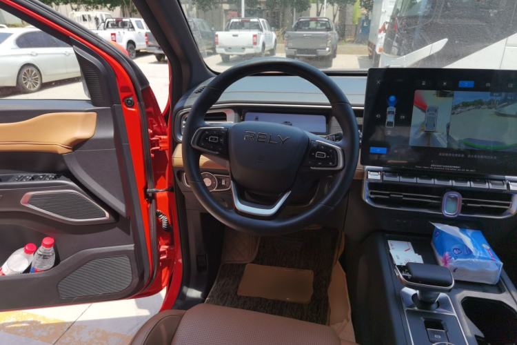 Used RELY Venucia R08 2025 Model 2.3T 8AT 4WD Diesel Standard Box Dream Edition Steering Wheel