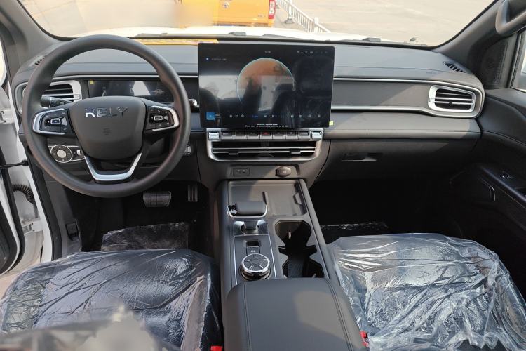 Used RELY Venucia R08 2025 Model 2.3T 8AT 2WD Diesel Long Cab Mountain & Sea Edition Center Console