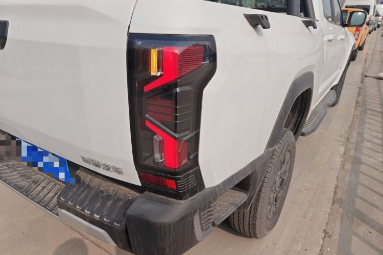 Used RELY Venucia R08 2025 Model 2.3T 8AT 2WD Diesel Long Cab Mountain & Sea Edition Exterior 3