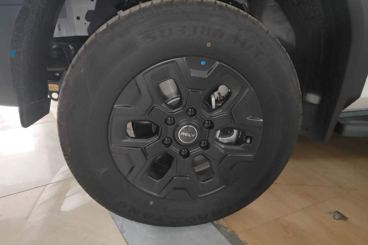 Used RELY Venucia R08 2025 Model 2.3T 8AT 2WD Diesel Long Box Trail Edition Exterior 4