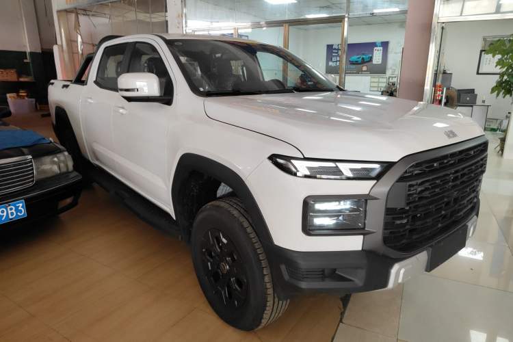 Used RELY Venucia R08 2025 Model 2.3T 8AT 2WD Diesel Long Box Trail Edition Front Right 45 Deg