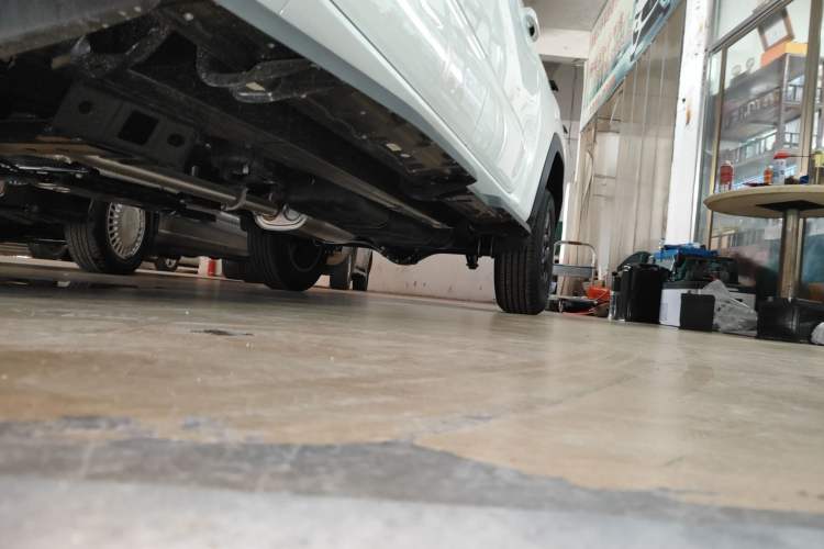 Used RELY Venucia R08 2025 Model 2.3T 8AT 2WD Diesel Long Box Trail Edition Left Side Sill