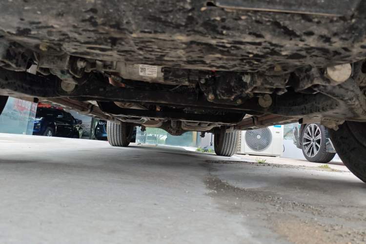 Used RELY Venucia R08 2025 Model 2.3T 8AT 4WD Diesel Standard Box Dream Edition Chassis Front