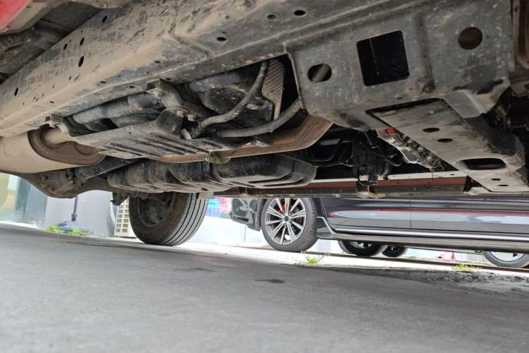 Used RELY Venucia R08 2025 Model 2.3T 8AT 4WD Diesel Standard Box Dream Edition Chassis Front Right