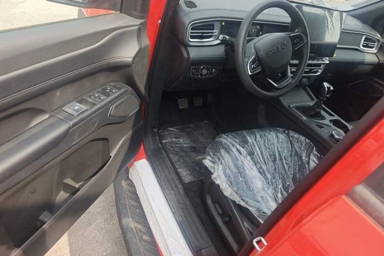 Used RELY Venucia R08 2025 Model 2.3T 6MT 4WD Diesel Standard Box Trail Edition Driver Seat