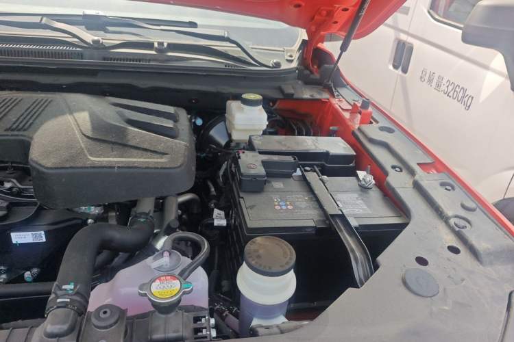 Used RELY Venucia R08 2025 Model 2.3T 6MT 4WD Diesel Standard Box Trail Edition Engine Bay Left