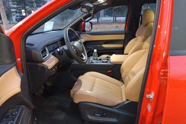 Used RELY Venucia R08 2025 Model 2.3T 8AT 4WD Diesel Standard Box Dream Edition Left Front Seat