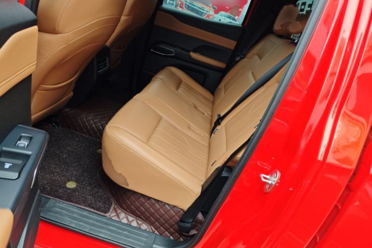 Used RELY Venucia R08 2025 Model 2.3T 8AT 4WD Diesel Standard Box Dream Edition Left Rear Seat