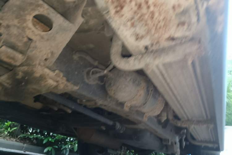 Used RELY X5 2011 2.0T Four-Wheel Drive Elite Version Chassis Front Left