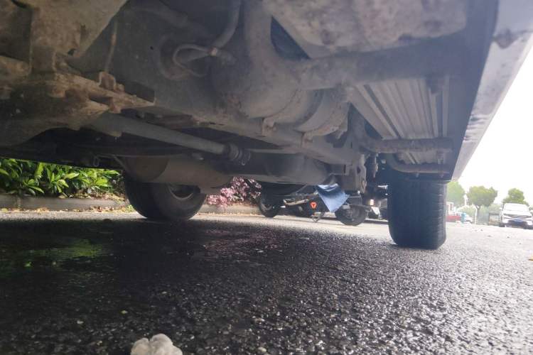 Used RELY X5 2011 2.0T Four-Wheel Drive Elite Version Chassis Front Left
