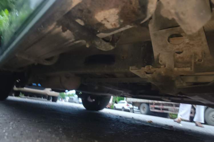 Used RELY X5 2011 2.0T Four-Wheel Drive Elite Version Chassis Front Right