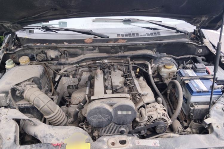 Used RELY X5 2011 2.0T Four-Wheel Drive Elite Version Engine Bay