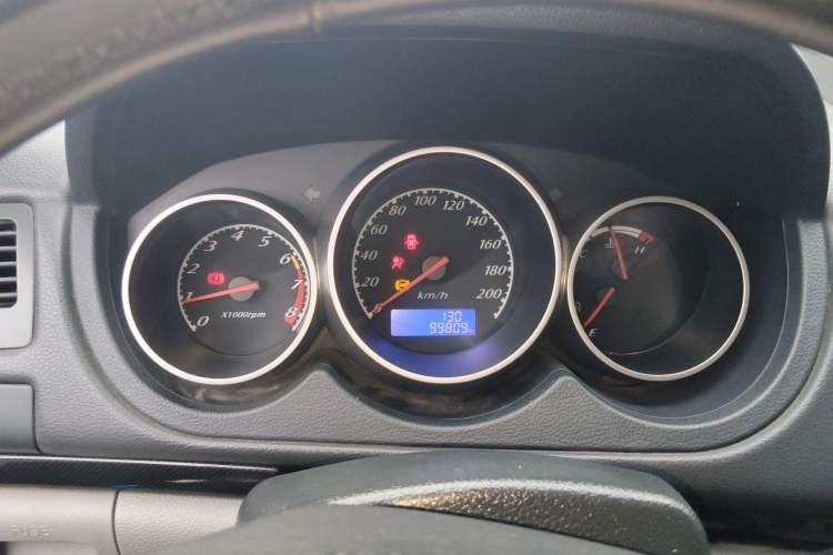 Used RELY X5 2011 2.0T Four-Wheel Drive Elite Version Instrument Cluster