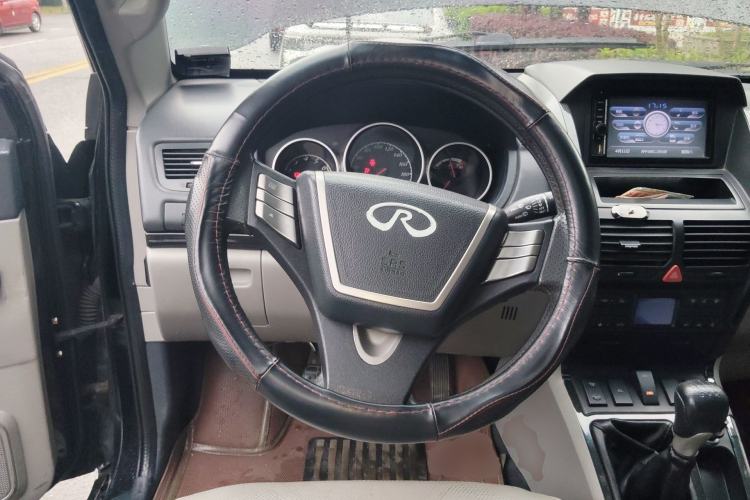 Used RELY X5 2011 2.0T Four-Wheel Drive Elite Version Steering Wheel