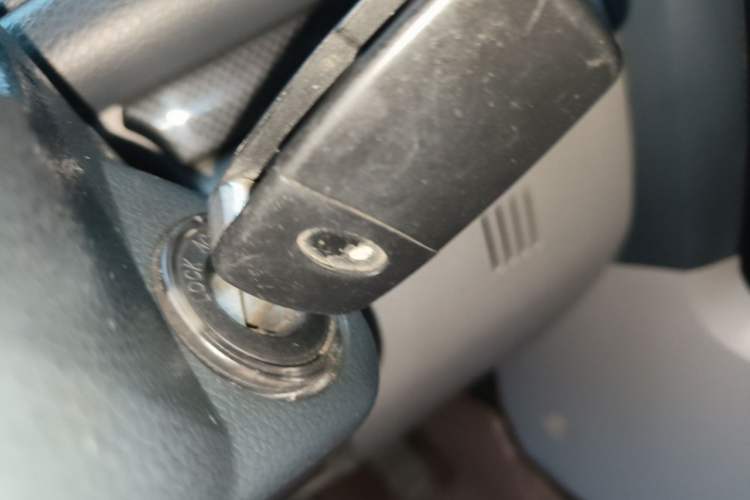 Used RELY X5 2011 2.0T Four-Wheel Drive Elite Version Vehicle Key
