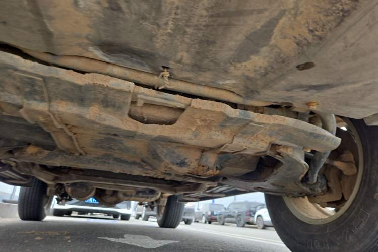 Used RELY X5 2011 2.0T Four-Wheel Drive Elite Version Chassis Front